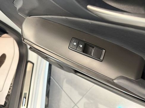 Used 2022 Lexus IS 350 F Sport RWD image 37