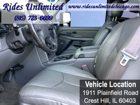 Used 2006 Chevrolet Silverado 2500 LT w/ Onstar Plus Package image 16