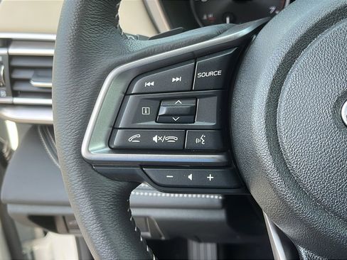 New 2025 Subaru Outback Limited image 9