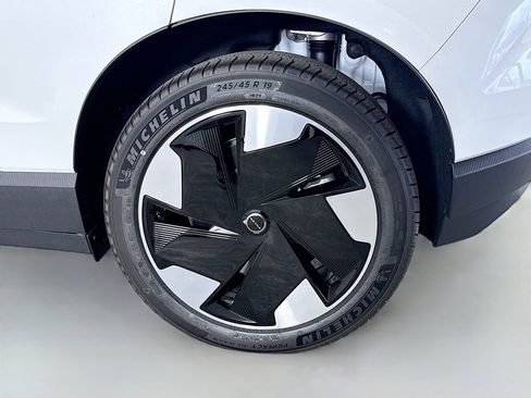 New 2026 Volvo EX30 Plus w/ Climate Package AWD/4WD image 31
