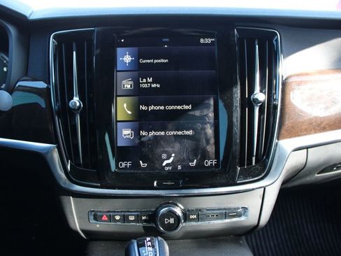 Used 2018 Volvo S90 T5 Momentum AWD/4WD image 24