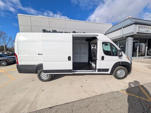 New 2026 RAM ProMaster 3500 w/ Convenience Group image 5