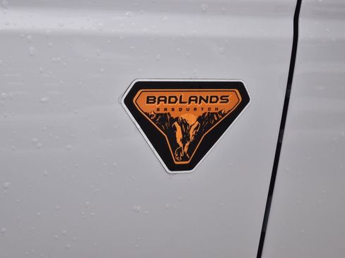 Certified 2024 Ford Bronco Badlands w/ Sasquatch Package AWD/4WD image 48