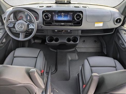 New 2026 Mercedes-Benz Sprinter 2500 image 14