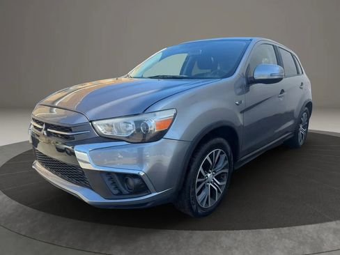 Used 2018 Mitsubishi Outlander Sport ES image 1