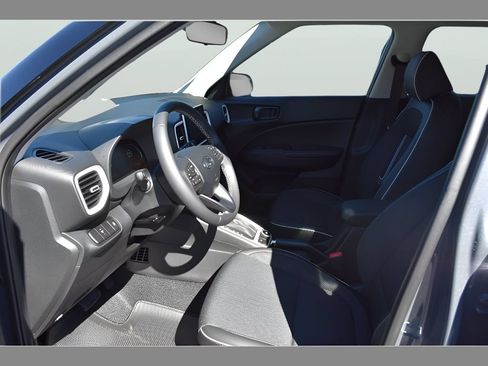New 2026 Hyundai Venue SEL FWD image 10