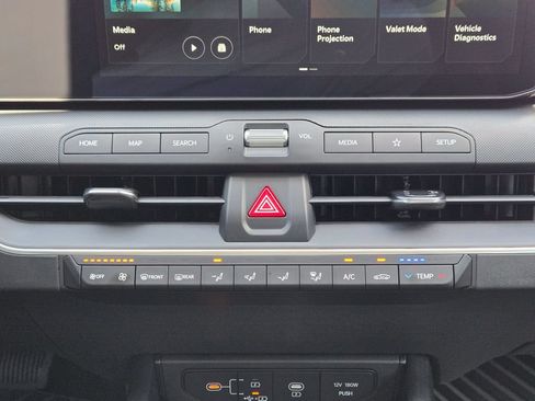 New 2026 Kia K4 FWD image 17
