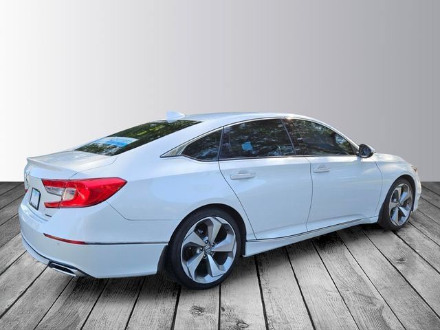 Used 2018 Honda Accord Touring image 5