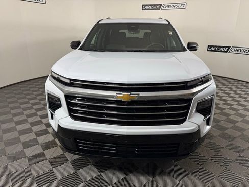 New 2026 Chevrolet Traverse High Country w/ LPO, Floor Liner Package image 9