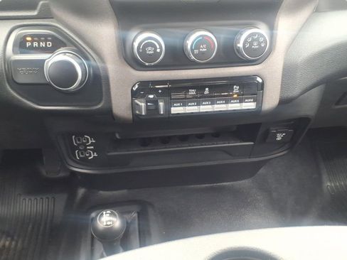 Used 2019 RAM 3500 Tradesman w/ Chrome Appearance Group image 23