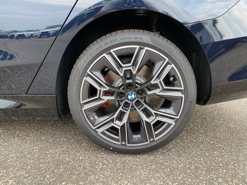 New 2026 BMW i5 M60 w/ Executive Package AWD/4WD image 5