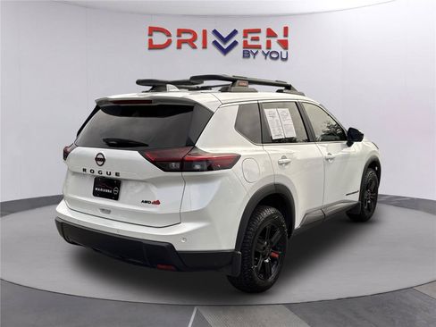 Used 2025 Nissan Rogue SV w/ Rock Creek Premium Package AWD/4WD image 4