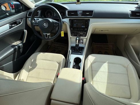 Used 2013 Volkswagen Passat 2.5 SE FWD image 18