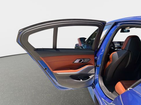 Used 2022 BMW M3 Competition w/ Executive Package image 32