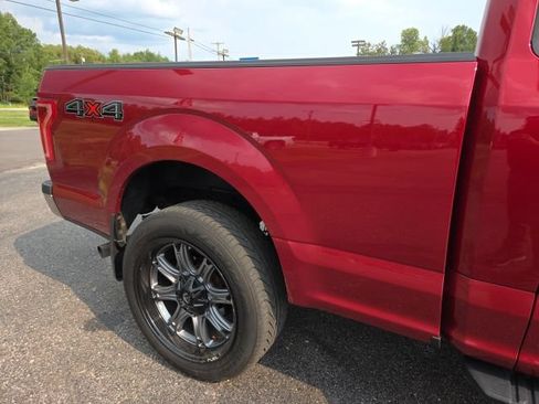 Used 2016 Ford F150 XLT AWD/4WD image 11