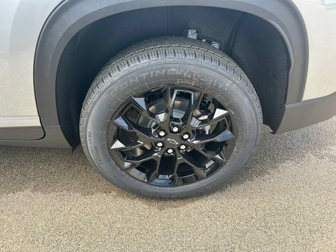 New 2026 Chevrolet Traverse LT w/ Midnight/Sport Edition AWD/4WD image 33