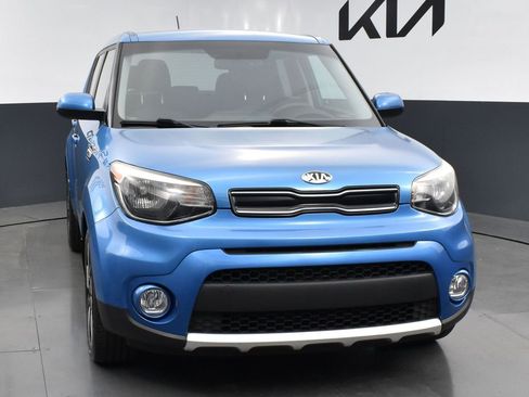 Certified 2017 Kia Soul + w/ Designer's Package FWD image 8