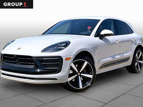 Used 2023 Porsche Macan AWD/4WD image 1