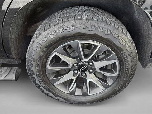 Used 2022 Chevrolet Tahoe Z71 w/ Luxury Package image 8