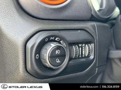 Used 2021 Jeep Gladiator Mojave AWD/4WD image 20