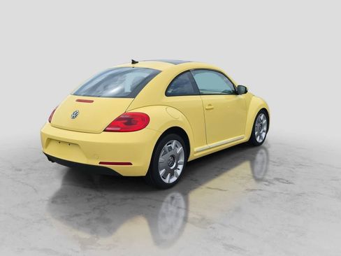 Used 2012 Volkswagen Beetle 2.5 FWD image 8