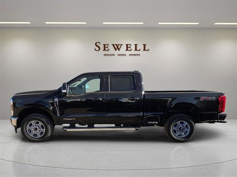 New 2026 Ford F250 XLT w/ FX4 Off-Road Package image 2