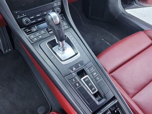 Used 2018 Porsche 911 Carrera 4 GTS image 31