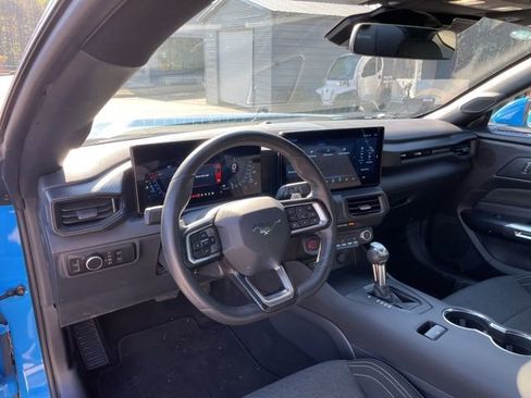 Used 2025 Ford Mustang GT image 9