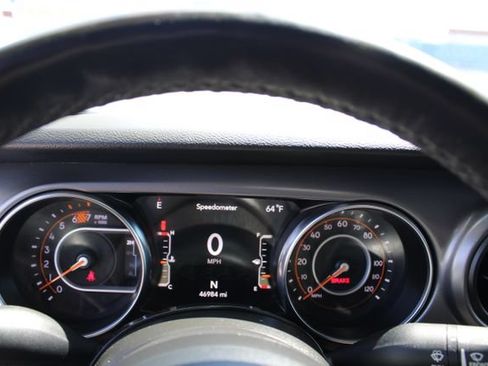 Used 2023 Jeep Wrangler Sport AWD/4WD image 21