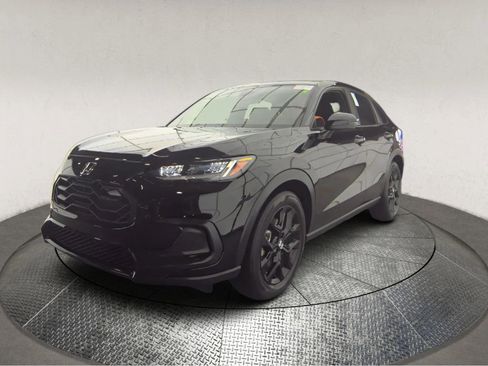 Used 2024 Honda HR-V Sport image 3