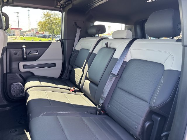 Certified 2026 GMC Hummer EV SUV AWD/4WD image 18
