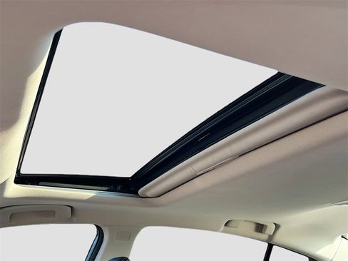 Used 2022 Nissan Altima 2.5 SR w/ Midnight Edition Package image 22