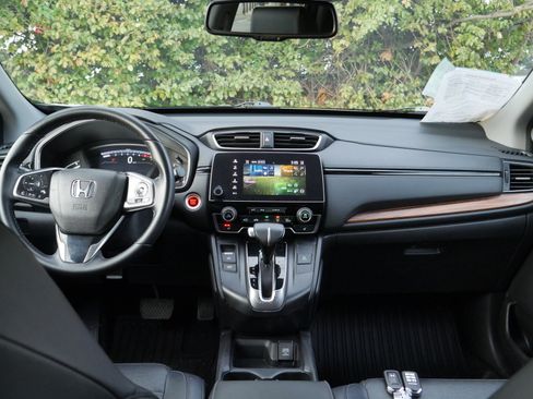 Used 2018 Honda CR-V Touring image 10