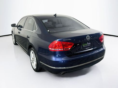 Used 2015 Volkswagen Passat TDI SEL Premium FWD image 5