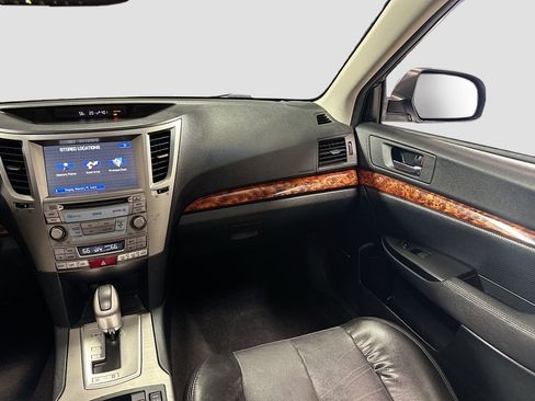 Used 2011 Subaru Outback 3.6R Limited image 25
