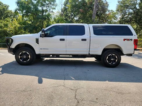 Used 2018 Ford F250 XL w/ Power Equipment Group AWD/4WD image 5