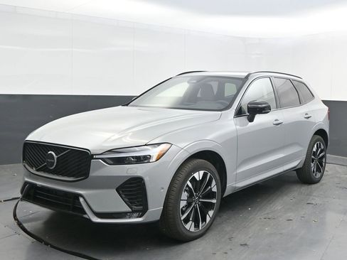 New 2026 Volvo XC60 B5 Plus w/ Protection Package Premier image 3