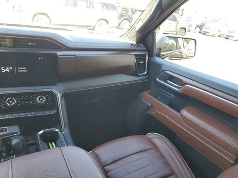 Used 2025 GMC Sierra 1500 Denali Ultimate image 15