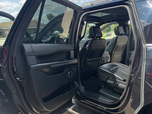 Used 2020 Ford Expedition Max XLT w/ Equipment Group 202A AWD/4WD image 23