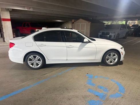 Used 2017 BMW 330i xDrive Sedan AWD/4WD image 2