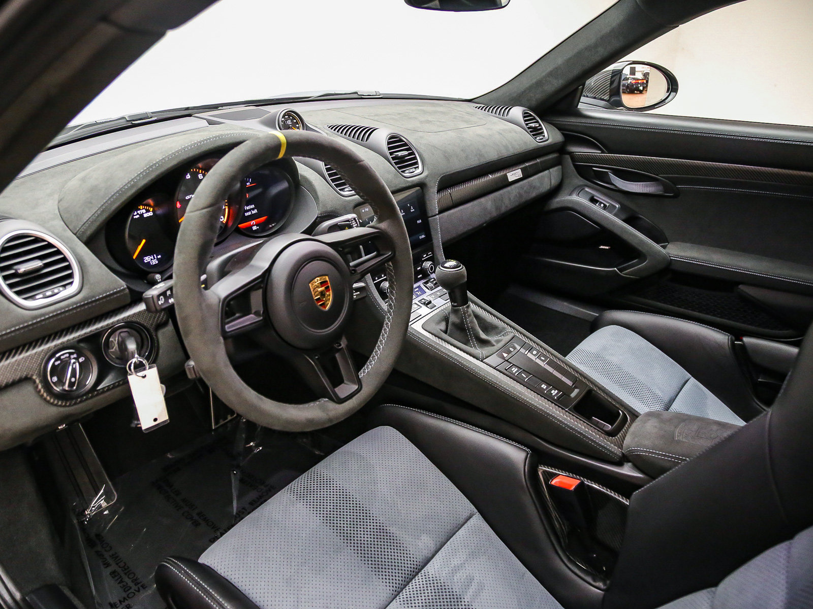 Certified 2024 Porsche 718 Cayman GT4 RS RWD image 4