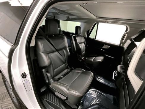 Used 2025 Ford Expedition Max Active AWD/4WD image 26