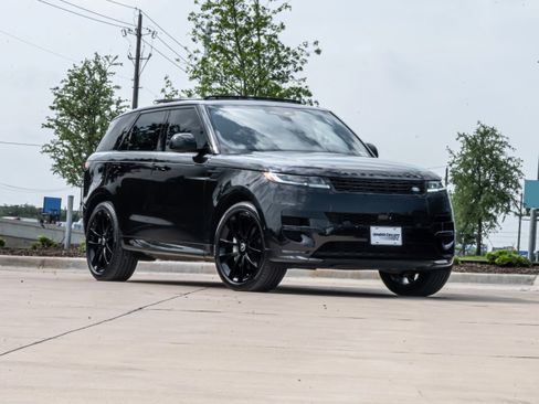 Used 2025 Land Rover Range Rover Sport Dynamic SE image 2