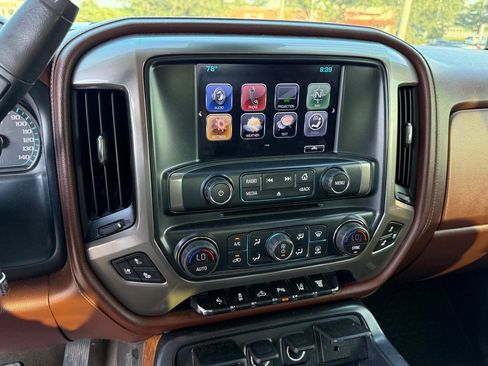 Used 2018 Chevrolet Silverado 2500 High Country w/ Duramax Plus Package AWD/4WD image 22