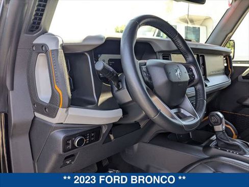 Used 2023 Ford Bronco Badlands AWD/4WD image 12
