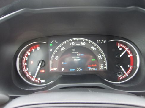 Used 2025 Toyota RAV4 XLE AWD/4WD image 15