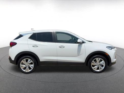 Used 2025 Buick Encore GX Preferred AWD/4WD image 13