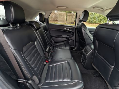 Used 2023 Ford Edge SEL image 29