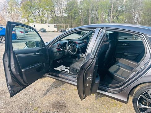 Used 2019 Honda Civic Sport image 17