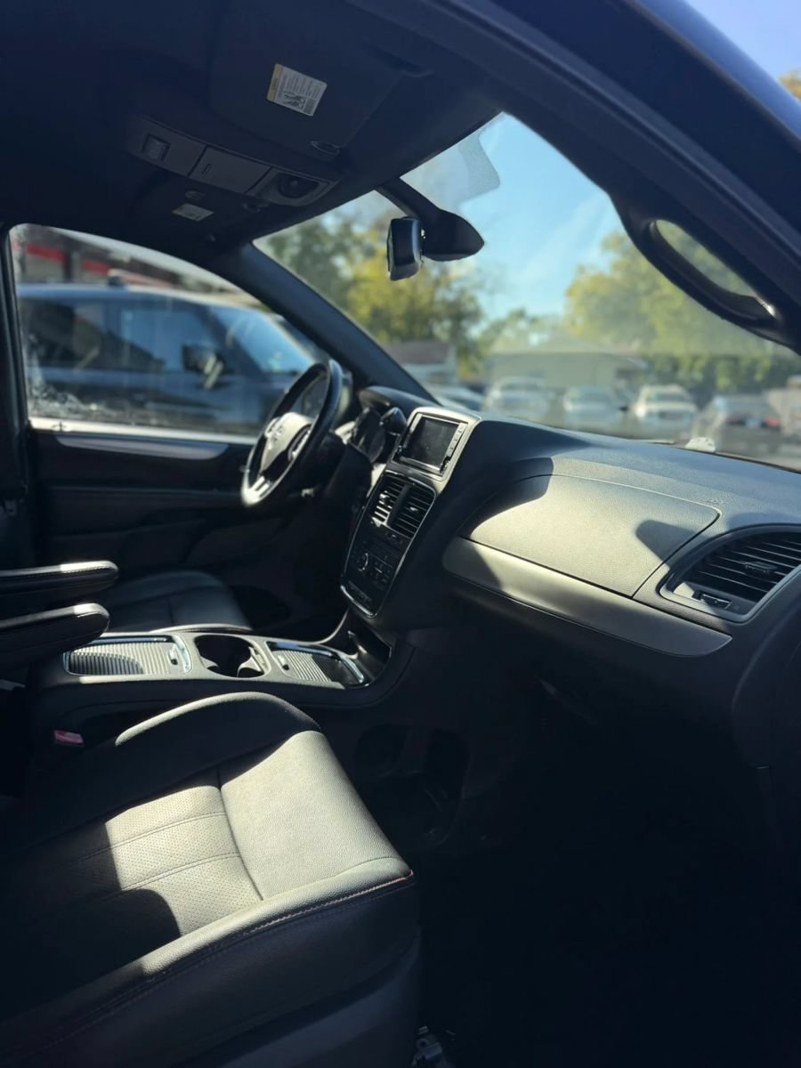 Used 2019 Dodge Grand Caravan GT FWD image 14